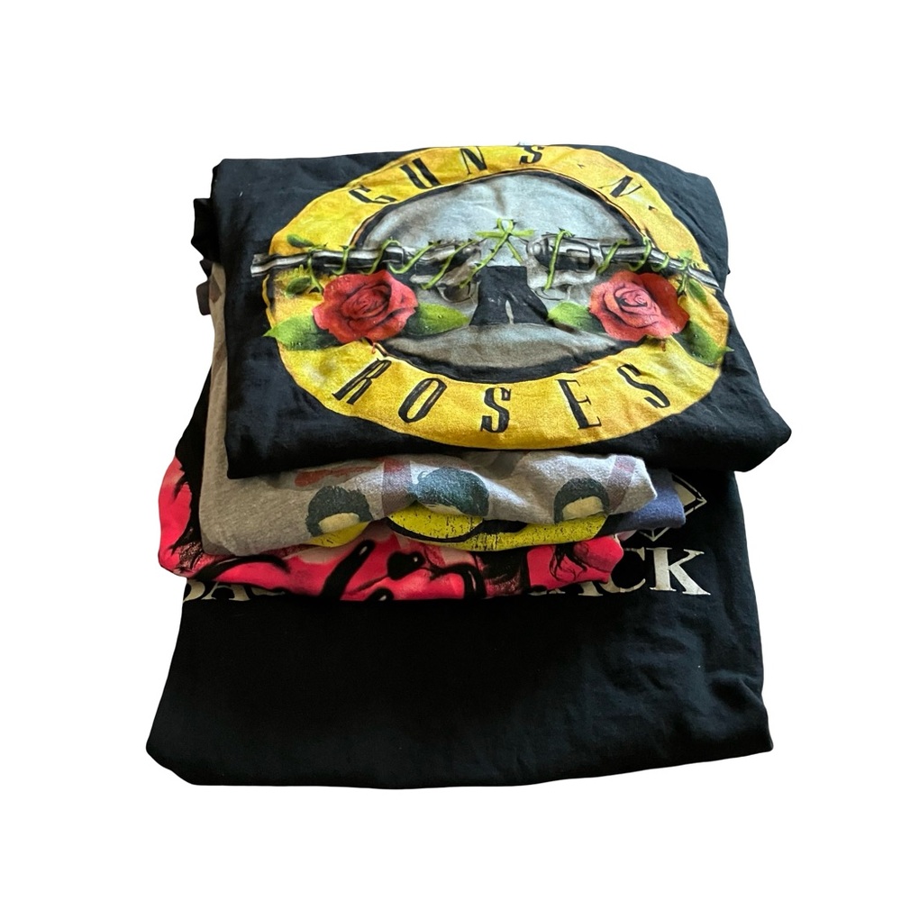 Lot Of 5 Band Concert Tour TShirt Sz M Guns N Roses Nirvana AC/DC Kali Uchis - Picture 16 of 16